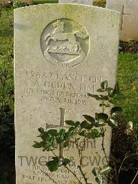 Bagneux British Cemetery Gezaincourt - Ogden, Albert