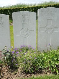 Bagneux British Cemetery Gezaincourt - Patrick, P