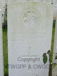 Bagneux British Cemetery Gezaincourt - Pittsforth, Irvine