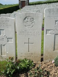 Bagneux British Cemetery Gezaincourt - Reed, George Robert