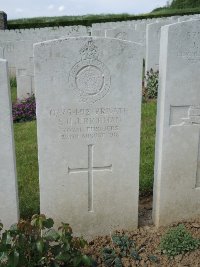 Bagneux British Cemetery Gezaincourt - Richman, S H J