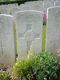 Bagneux British Cemetery Gezaincourt - Rose, Alan Denis