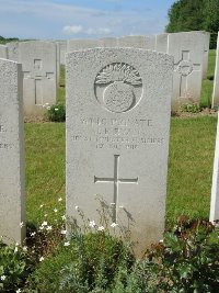 Bagneux British Cemetery Gezaincourt - Ryan, John Patrick