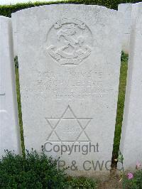 Bagneux British Cemetery Gezaincourt - Schuleberg, H