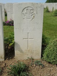 Bagneux British Cemetery Gezaincourt - Smith, A