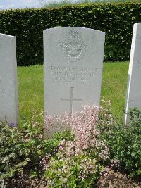 Bagneux British Cemetery Gezaincourt - Smith, Eric Avery