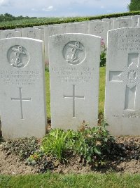 Bagneux British Cemetery Gezaincourt - Smith, Reginald George