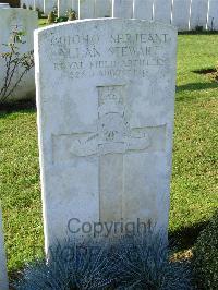 Bagneux British Cemetery Gezaincourt - Stewart, Allan