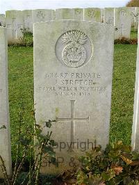 Bagneux British Cemetery Gezaincourt - Stretch, J