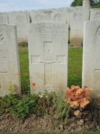 Bagneux British Cemetery Gezaincourt - Taylor, Benjamin Robert