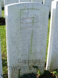 Bagneux British Cemetery Gezaincourt - Thornton, Reginald