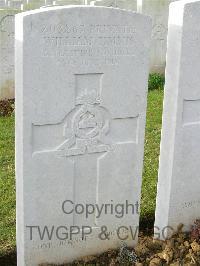 Bagneux British Cemetery Gezaincourt - Timmis, William