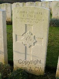 Bagneux British Cemetery Gezaincourt - Toms, Harold