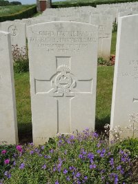 Bagneux British Cemetery Gezaincourt - Turnbull, Robert Hendry