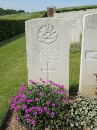 Bagneux British Cemetery Gezaincourt - Wade, Albert Edwin