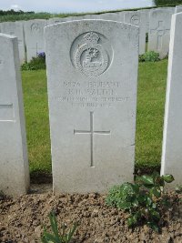 Bagneux British Cemetery Gezaincourt - Walton, E H