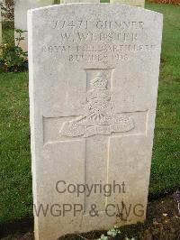 Bagneux British Cemetery Gezaincourt - Webster, W