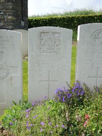 Bagneux British Cemetery Gezaincourt - White, William Oliver