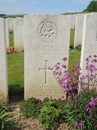 Bagneux British Cemetery Gezaincourt - Williams, Frederick William