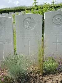 Bagneux British Cemetery Gezaincourt - Wiltshire, William Edward