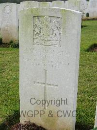 Bagneux British Cemetery Gezaincourt - Woods, W