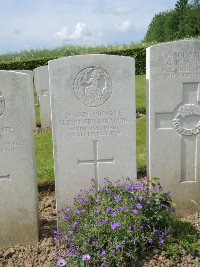 Bagneux British Cemetery Gezaincourt - Young, Albert Edward