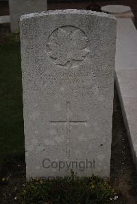 Vimy Communal Cemetery Farbus - Garner, Herbert Francis