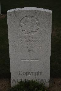 Vimy Communal Cemetery Farbus - Hawkins, James William