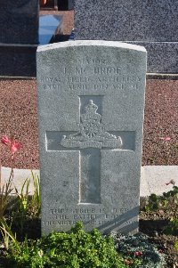 Vimy Communal Cemetery Farbus - McBride, Joseph