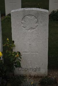 Vimy Communal Cemetery Farbus - Myers, Roy