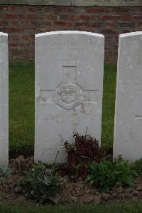 Nine Elms British Cemetery - Milner, Louis William