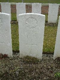 Nine Elms British Cemetery - Muttart, E