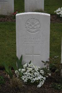 Nine Elms British Cemetery - Parker, W