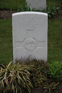 Nine Elms British Cemetery - Raine, Percy