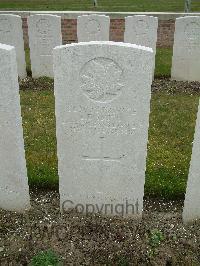 Nine Elms British Cemetery - Smith, Ernest Dingwall