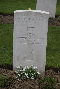 Nine Elms British Cemetery - Squires, Charles Arthur