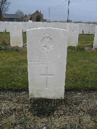 Nine Elms British Cemetery - Swan, Dan