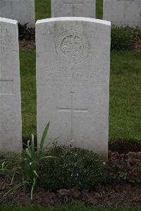 Nine Elms British Cemetery - Tailford, E