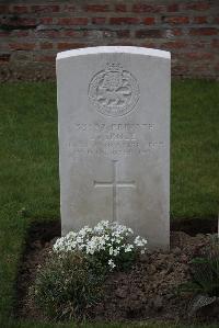 Nine Elms British Cemetery - Trobe, J