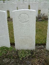 Nine Elms British Cemetery - Valenti, J