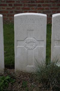 Nine Elms British Cemetery - Walker, Frank