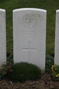 Nine Elms British Cemetery - Wallace, J