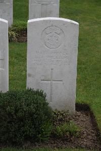 Nine Elms British Cemetery - Williams, Henry Robson