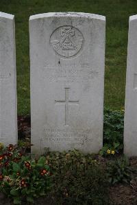 Nine Elms British Cemetery - Wright, T