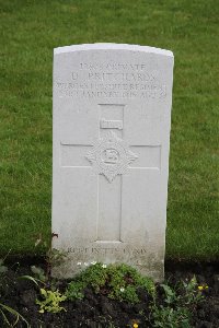 Hyde Park Corner (Royal Berks) Cemetery - Pritchards, D