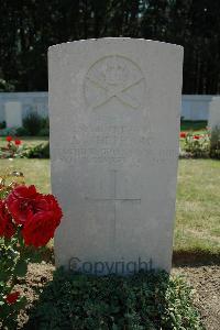 Hyde Park Corner (Royal Berks) Cemetery - Shephard, Alfred