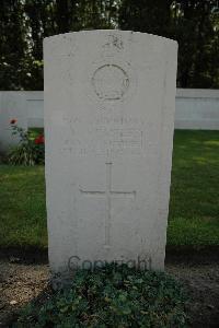 Hyde Park Corner (Royal Berks) Cemetery - Stanley, E