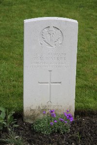 Hyde Park Corner (Royal Berks) Cemetery - Walker, William Henry