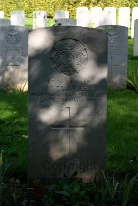 Authuile Military Cemetery - Clarke, J