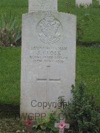 Authuile Military Cemetery - Close, J